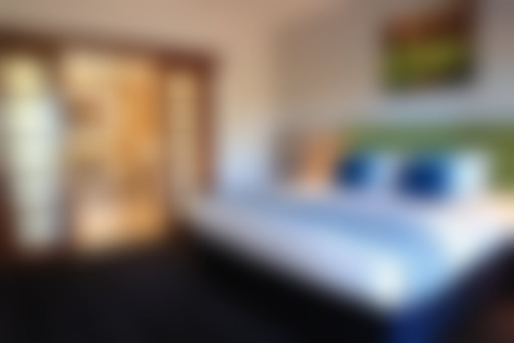 Vines Resort room bath
