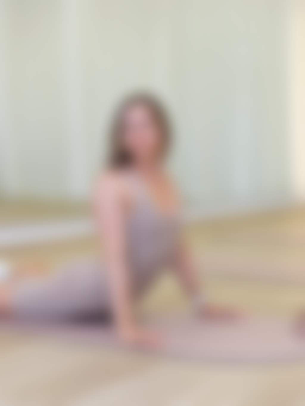 LUMEA Pilates floor exercise