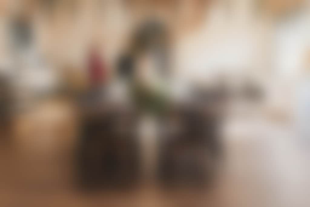 Guildford hotel wedding table set up g